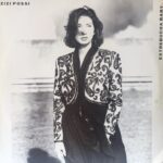 Zizi Possi - Estrebucha Baby Encarte